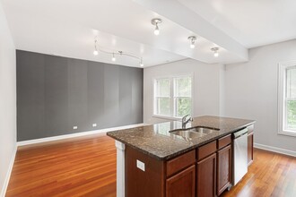 The Jarvis on Ashland in Chicago, IL - Building Photo - Building Photo