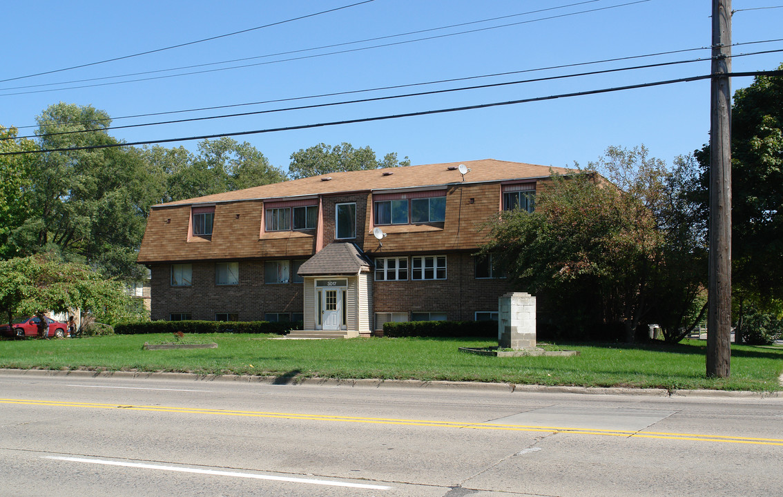 Waverly Road Apartments in Lansing, MI - Building Photo