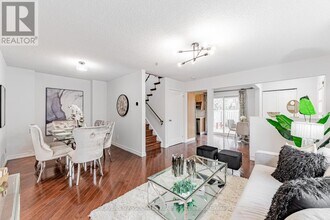 188 Springhead Gardens in Richmond Hill, ON - Building Photo - Building Photo