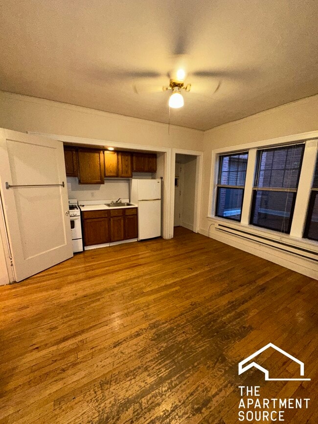 1311 Oak Ave in Evanston, IL - Building Photo - Building Photo