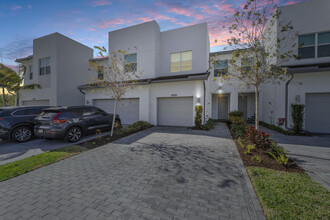 4998 Navali Dr in Wellington, FL - Building Photo - Building Photo