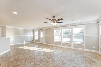 11230 Wild Goose Dr in Tomball, TX - Foto de edificio - Building Photo