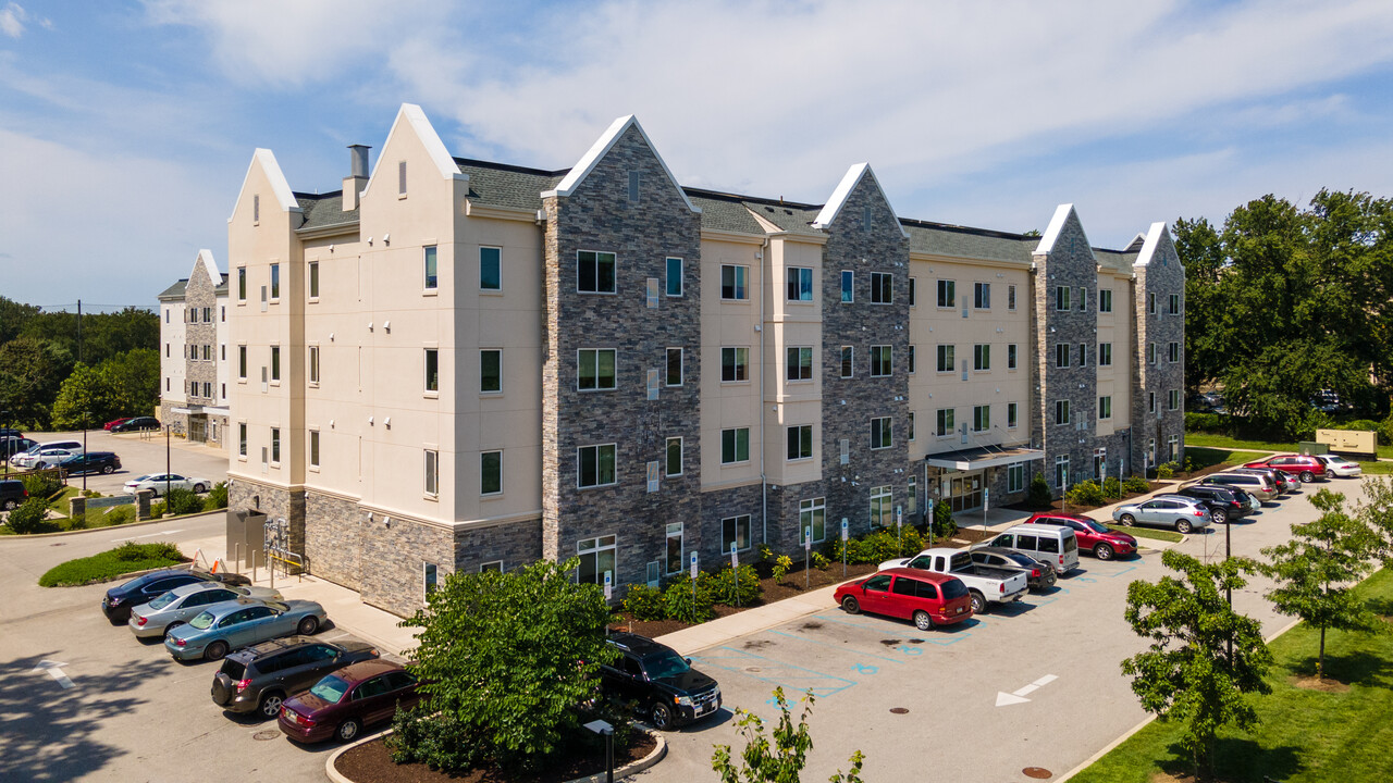 Inglis Gardens at Belmont in Philadelphia, PA - Foto de edificio