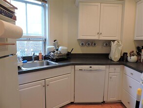 346 Harvard St, Unit 1 in Cambridge, MA - Building Photo - Building Photo