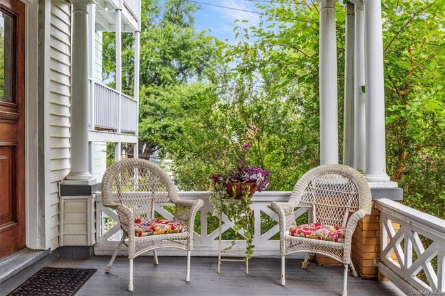 40 Hamilton Pl, Unit 3 in Tarrytown, NY - Building Photo - Building Photo