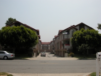 4038 Puente Ave in Baldwin Park, CA - Foto de edificio