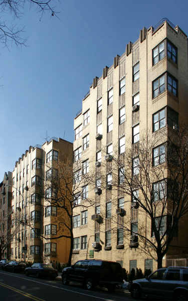 567 Fort Washington Avenue in New York, NY - Building Photo