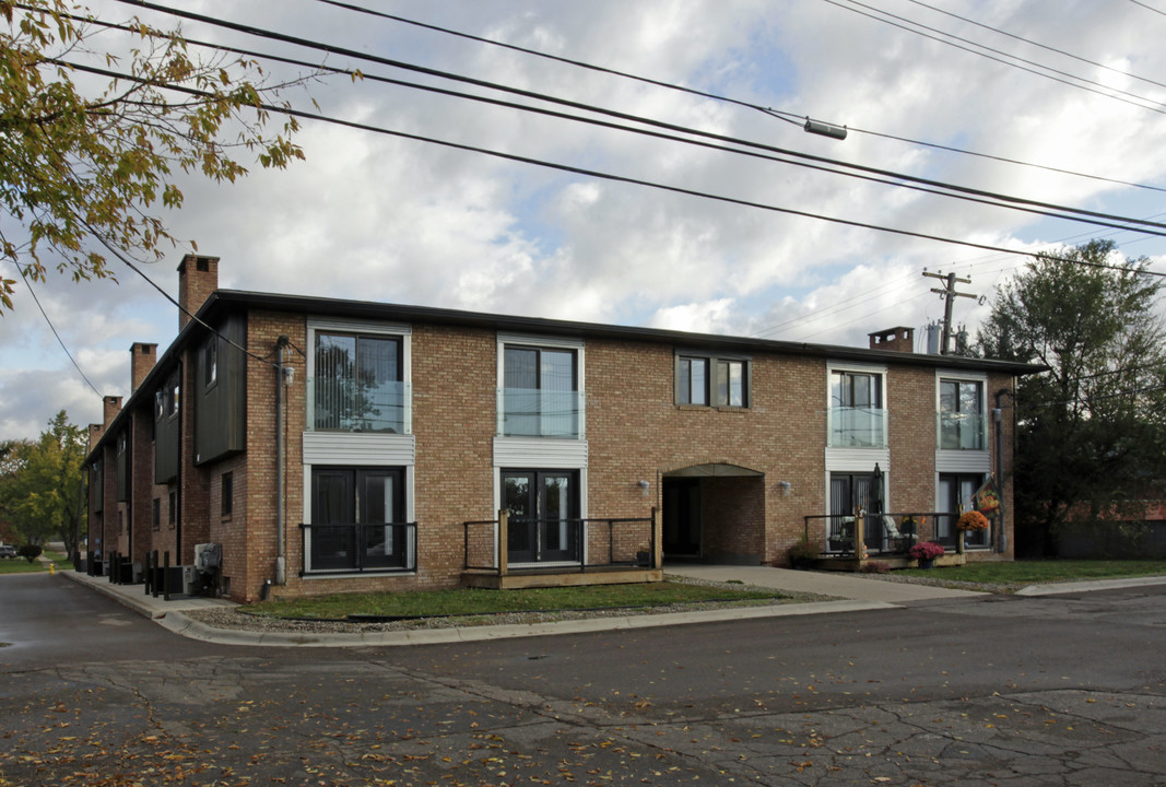 Catalpa Lofts in Berkley, MI - Building Photo