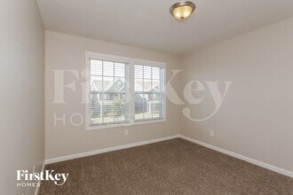 8137 Kalson St in Huntersville, NC - Building Photo - Building Photo