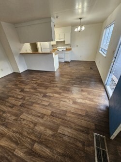 504 Jeanell Dr in Carson City, NV - Building Photo - Building Photo