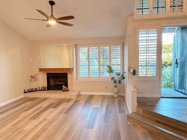 1505 W Nottingham Ln in Anaheim, CA - Building Photo - Building Photo