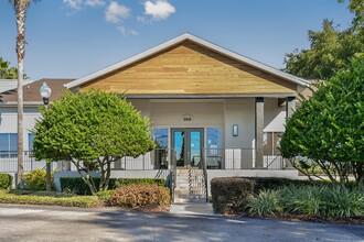 The Laurel at Altamonte in Apopka, FL - Building Photo - Building Photo