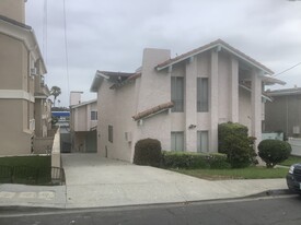2121 Vanderbilt Ln, Unit #3 in Redondo Beach, CA - Building Photo