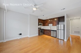 412 E Thirteenth St in Cincinnati, OH - Foto de edificio - Building Photo