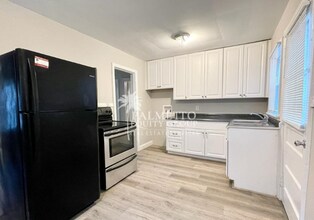 1020 Portland St in Greensboro, NC - Foto de edificio - Building Photo