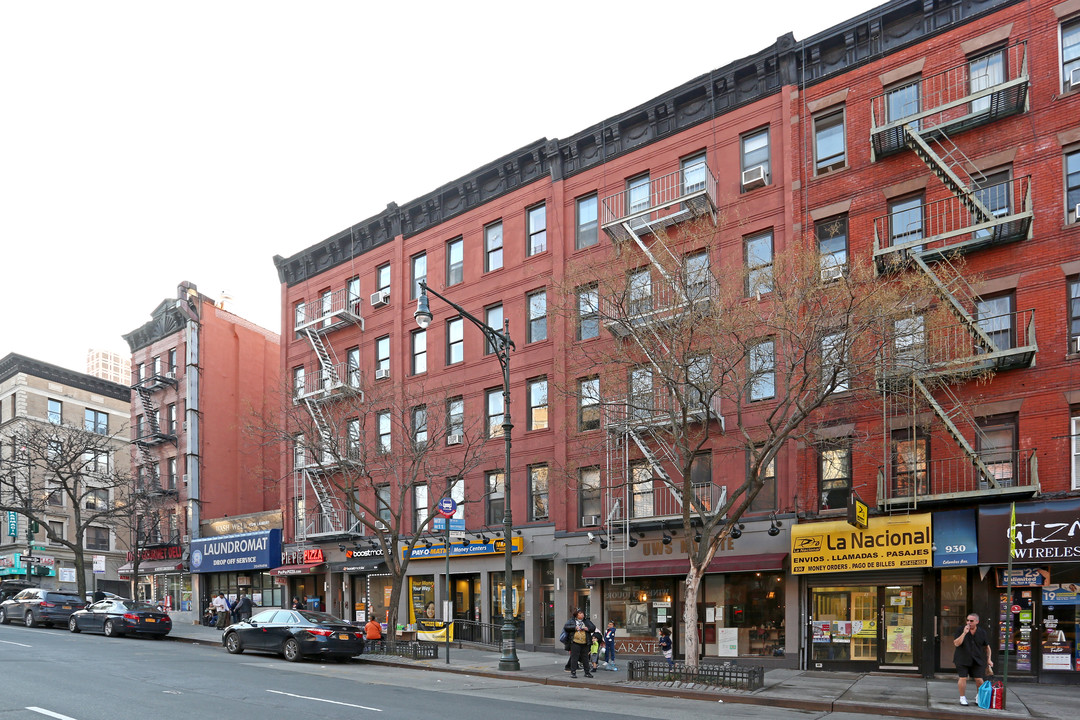 928 Columbus Ave in New York, NY - Foto de edificio