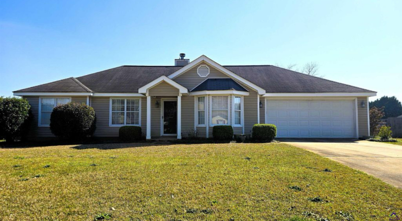 1232 Sardis Ln in Warner Robins, GA - Foto de edificio