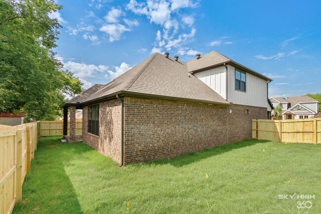 property at 2196 N Woodlark Ln