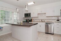 1302 Kienast Dr photo'