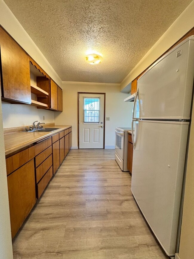property at 1606 S 1st Ave