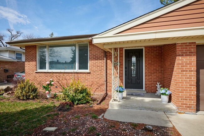 property at 8544 W Roseview Dr