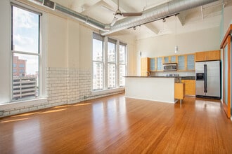 1136 Washington Ave, Unit 609 in St. Louis, MO - Building Photo - Building Photo