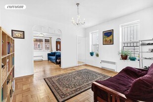 114 Terrace Pl in Brooklyn, NY - Building Photo