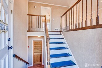 22 O Loughlin Dr in South Plainfield, NJ - Building Photo - Building Photo