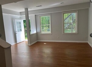 5495 Royce Dr in Duluth, GA - Building Photo - Building Photo