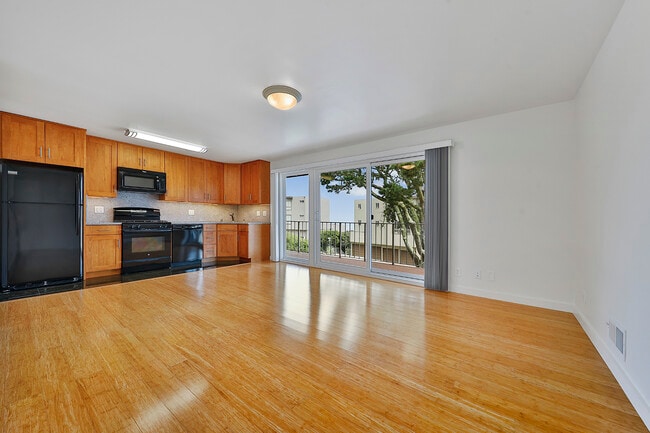 67 Parkridge Dr, Unit 0 in San Francisco, CA - Foto de edificio - Building Photo