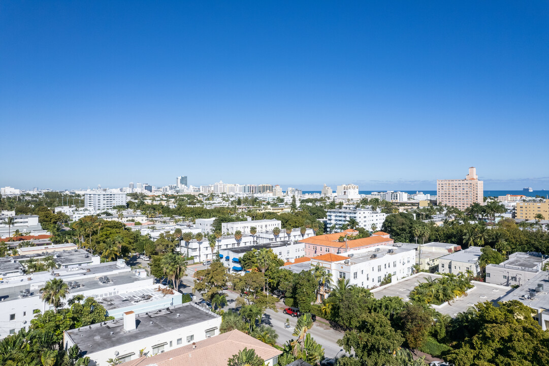 745 Jefferson Ave in Miami Beach, FL - Building Photo