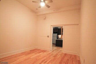 988 Johnson Pl in Union, NJ - Building Photo - Building Photo