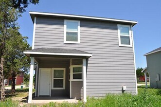 2352 Murphy Ct in Red Oak, TX - Foto de edificio - Building Photo