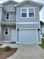 8988 Brigade Trail in Pensacola, FL - Building Photo