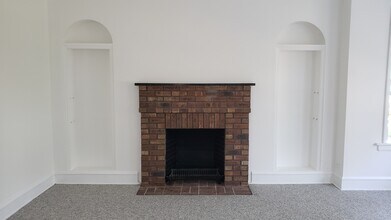 7918 Karlov Ave, Unit Floor 2 in Skokie, IL - Building Photo - Building Photo