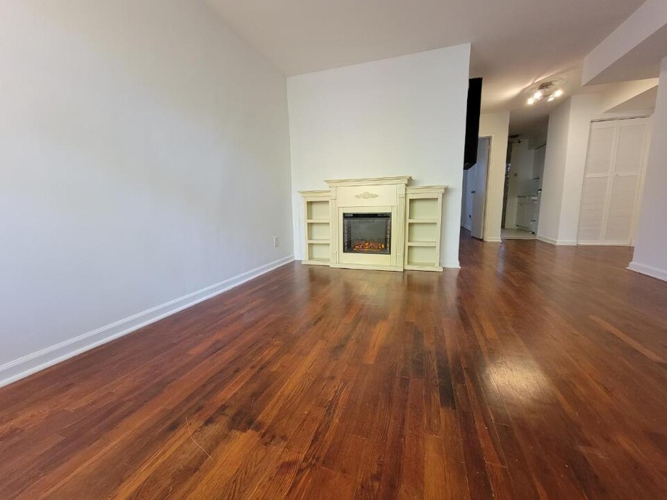 216 Warren St NE in Washington, DC - Building Photo