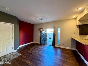 10232 N 12th Ct in Phoenix, AZ - Building Photo - Building Photo