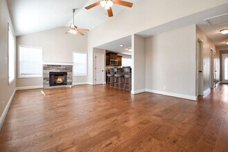 725 Crestone Ln in Clarksville, TN - Building Photo - Building Photo