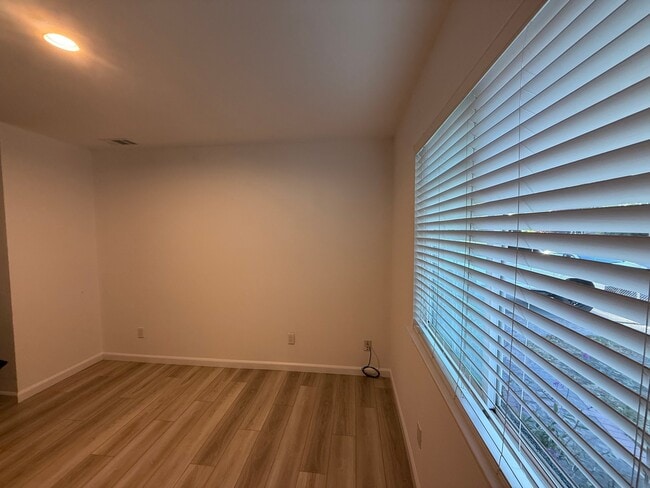 1 Canton Dr in Milpitas, CA - Building Photo - Building Photo