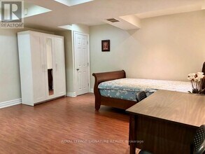 87 S Kingsway in Toronto, ON - Building Photo - Building Photo