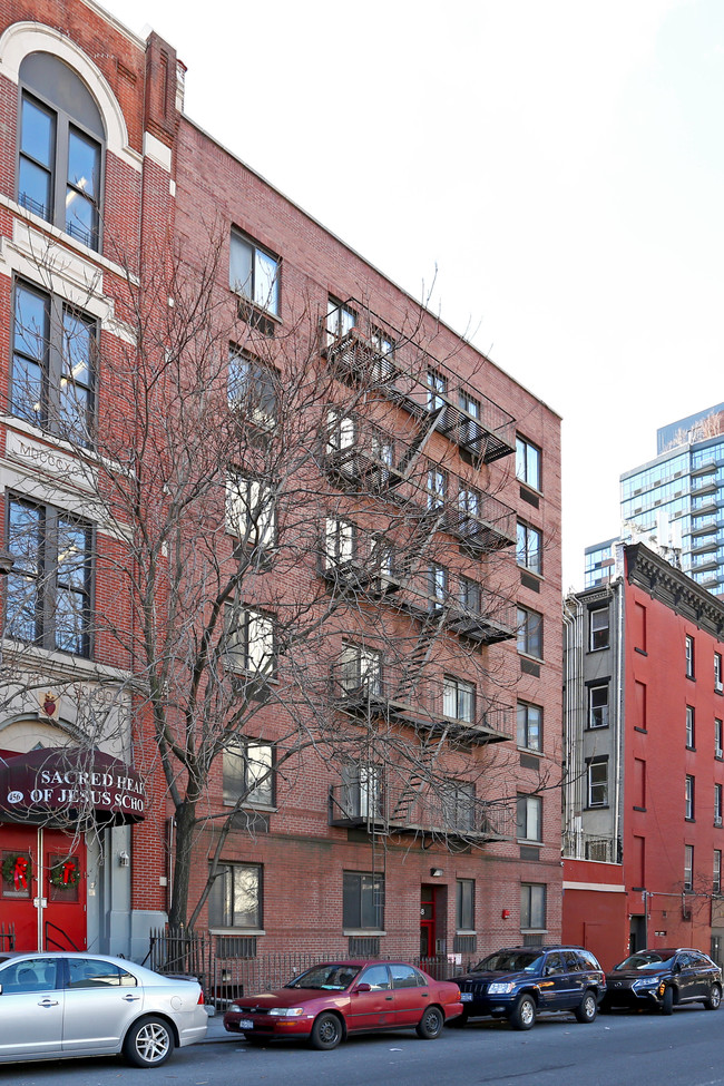458 West 52nd St. in New York, NY - Foto de edificio - Building Photo