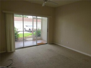 4670 St Croix Ln, Unit 614 in Naples, FL - Building Photo - Building Photo
