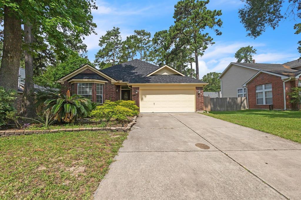 11 Sweetdream Pl in Spring, TX - Building Photo