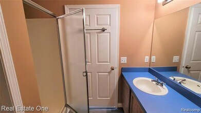 3581 Reeves Dr in Melvindale, MI - Building Photo - Building Photo