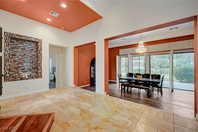 property at 6 Holly Tree Ct
