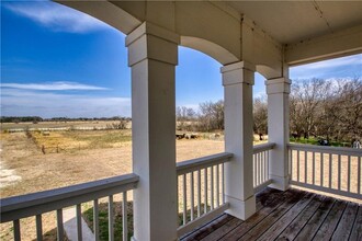 1770 Co Rd 329 in Granger, TX - Building Photo - Building Photo