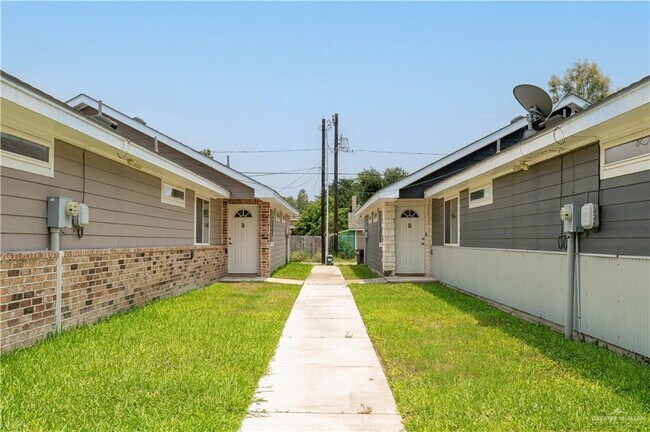 312 N 17th St in McAllen, TX - Building Photo - Building Photo