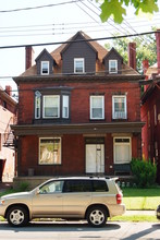 319 N Neville St in Pittsburgh, PA - Foto de edificio - Building Photo