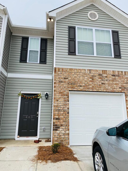 443 Sea Grit Ct in Greer, SC - Building Photo