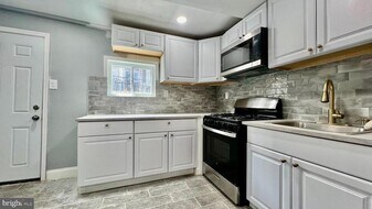 2348 Wilder St in Philadelphia, PA - Building Photo